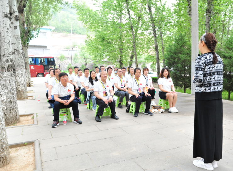 学党史 铭初心 同心同德同筑中国梦    爱于心 践于行 图强图富图绘金叶志——陕西金叶科教集团党委献礼建党100周年培训活动纪事